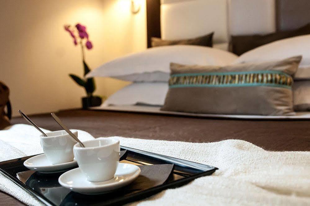 Dve Suite Рим Екстериор снимка